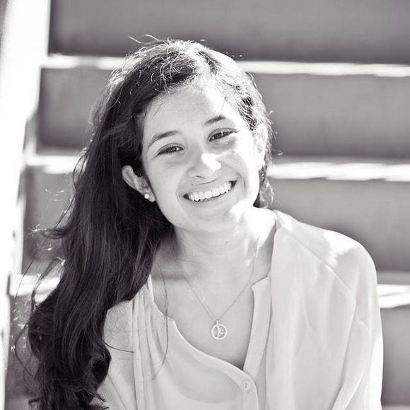 Meet your Posher, Zoë - Picture 1 of 1